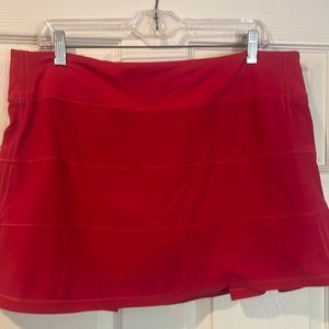 Lululemon tennis skirt EUC size 12 Tall
